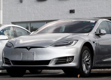 “Por eso nunca deben comprar un Tesla”; advierte propietario tras problemas con la batería