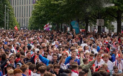 Eurocopa. Hinchas sin cubrebocas; aumentan contagios de Covid