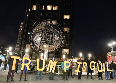 Trump se queda sin apoyo empresarial y pone en peligro el futuro de su marca