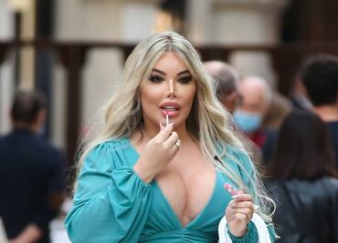 Rodrigo Alves presume transformación a ‘Barbie Humana’ en Milán