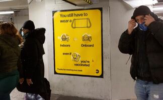 Uso obligatorio de cubrebocas continuará en Nueva York