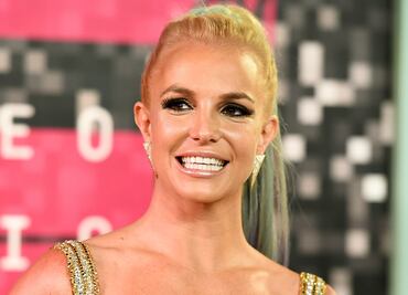 Britney Spears derrocha belleza al natural, con bikini blanco en Las Vegas