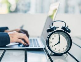 ¿Qué pasó con la reducción de la jornada laboral a 40 horas en México y cuándo entraría en vigor?