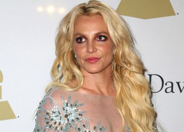 Britney Spears presume rutina de ejercicio con video en crop top y minishort