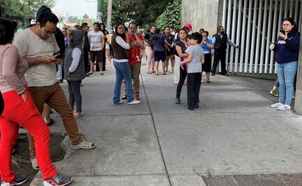 Al menos un muerto por derrumbe tras sismo de 7.5 en México