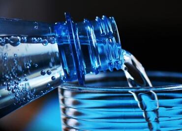 Alertan por peligro al tomar esta “bebida milagrosa”; es igual al cloro