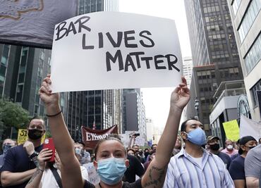 Covid-19. Restaurantes de NY reprochan a Cuomo aforo del 25%