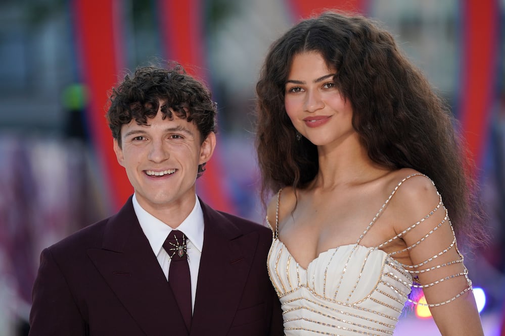 Zendaya y Tom Holland celebran su boda en secreto; el exclusivo detalle que impidió las fotos. (Photo by Alberto Pezzali/Invision/AP)