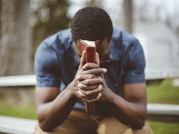 Suman más de 400 los muertos de una secta que ayunó para ver a Jesús