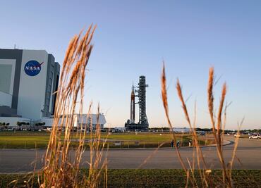 NASA quiere una segunda nave espacial para llevar astronautas a la Luna