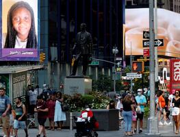 La policía evacúa parte de Times Square por un paquete sospechoso
