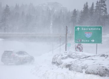 Tormenta histórica azota California: Cierran estaciones de esquí y desalojan Yosemite