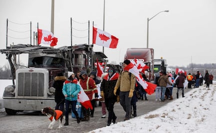 Cientos de camiones se dirigen a Ottawa para protestar contra vacunación