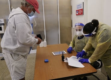 Cheque de 600 dls que propone Trump por Covid abre debate en el Congreso