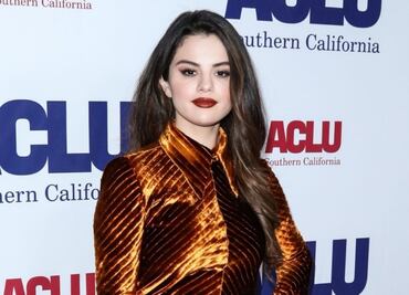 Selena Gomez se luce con minivestido rojo en ‘throwback’