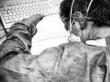 Coronavirus. La imagen de una enfermera que se convirtió en símbolo de lucha en Italia