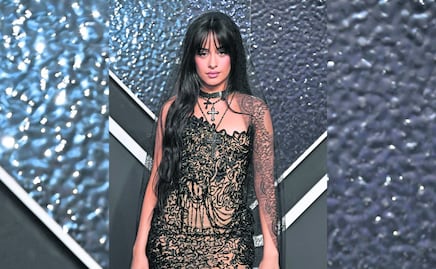 Camila Cabello posa en la playa con diminuto bikini rojo y deslumbra a sus seguidores