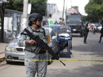 Policía abate a hombre armado que tomó rehén en gimnasio de CDMX: exigía $600 mil de indemnización