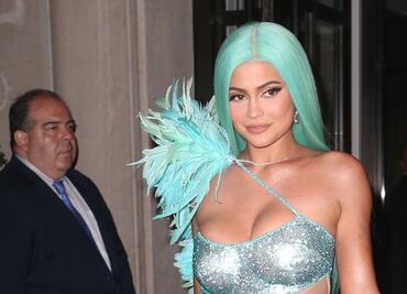 Kylie Jenner arrasa con vestido transparente al estilo 'sirena'