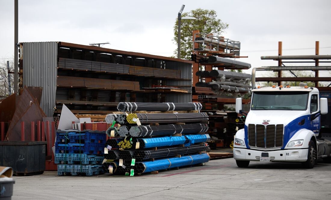 EU cancela duplicar aranceles a acero canadiense luego que Ontario suspende aumento a electricidad. Foto: EFE