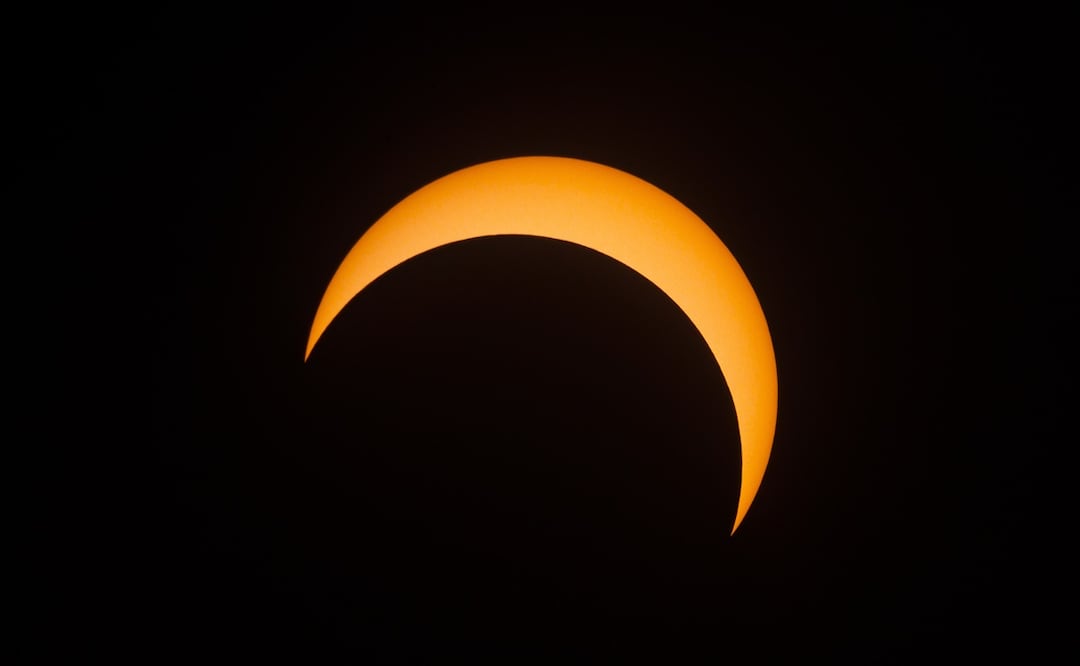 Un raro eclipse solar híbrio sucederá el 20 de abril de 2023. Foto: iStock-samfotograf