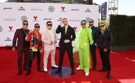 Grupo Firme se mete hasta la cocina de la Casa Blanca para saludar a cocineros latinos 