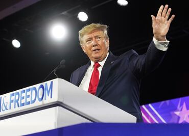 Trump califica de "inteligentes" a los asaltantes del Capitolio