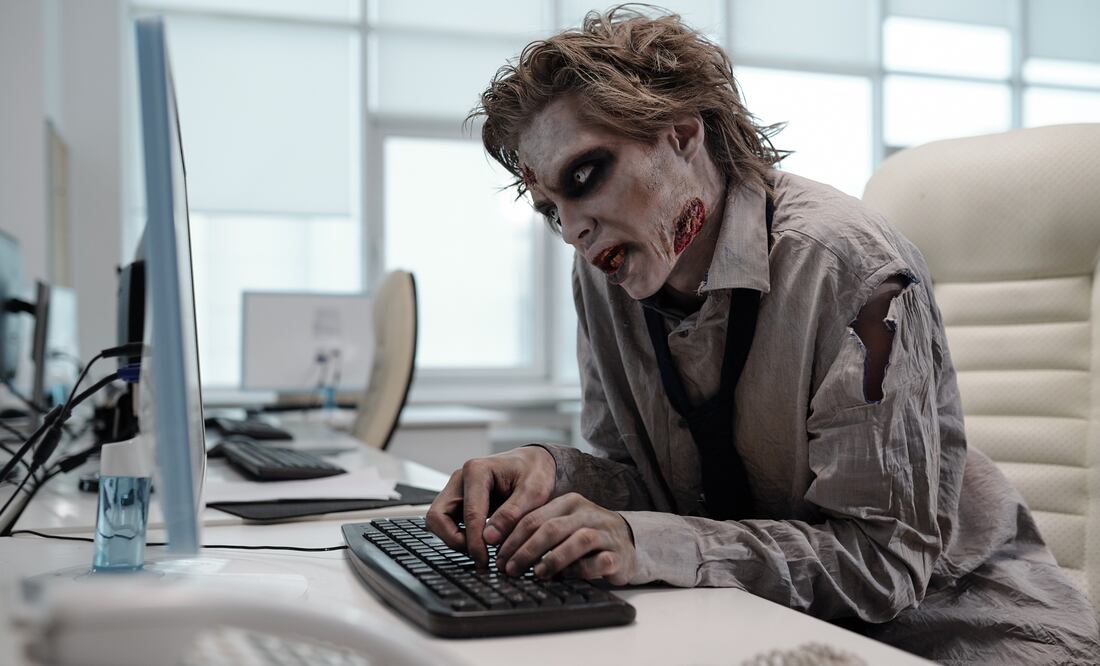 ¿Qué necesito para jugar Project Zomboid? El videojuego que simula un apocalipsis zombie iStock / shironosov