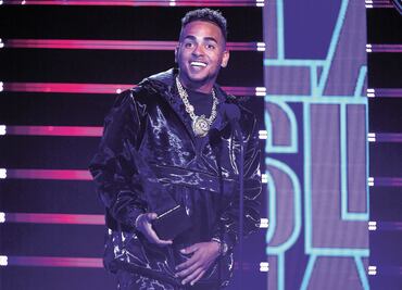 Shakira no, pero Ozuna sí cantará en la clausura del Mundial