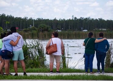 Tragedia en Florida: Cinco jóvenes mueren tras caer a un lago en su automóvil