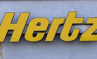 Hertz compra 100,000 coches de Tesla y dispara las acciones del fabricante