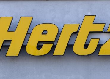 Hertz compra 100,000 coches de Tesla y dispara las acciones del fabricante