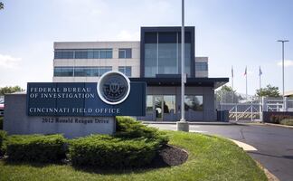 Hombre armado intentó entrar a la sede del FBI en Cincinnati