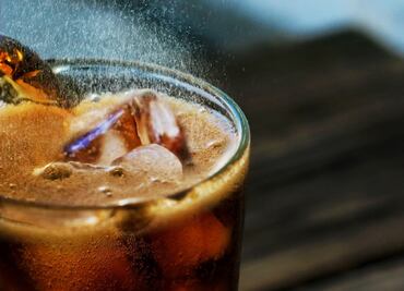 Vinculan edulcorantes de refrescos y dulces con mayor riesgo cáncer