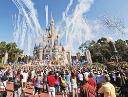 ¿Por qué no hay espejos en lavabos de Walt Disney World?