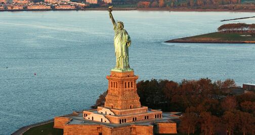 Restringirán visitas guiadas comerciales en Estatua de la Libertad e Isla Ellis