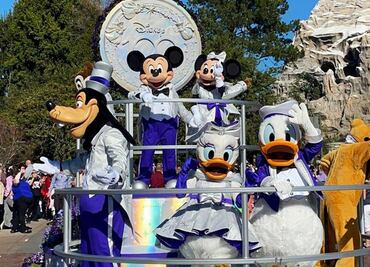 ¡Nuevos shows, comida, atracciones! Celebra así los 100 años de Disney en Disneyland Resort