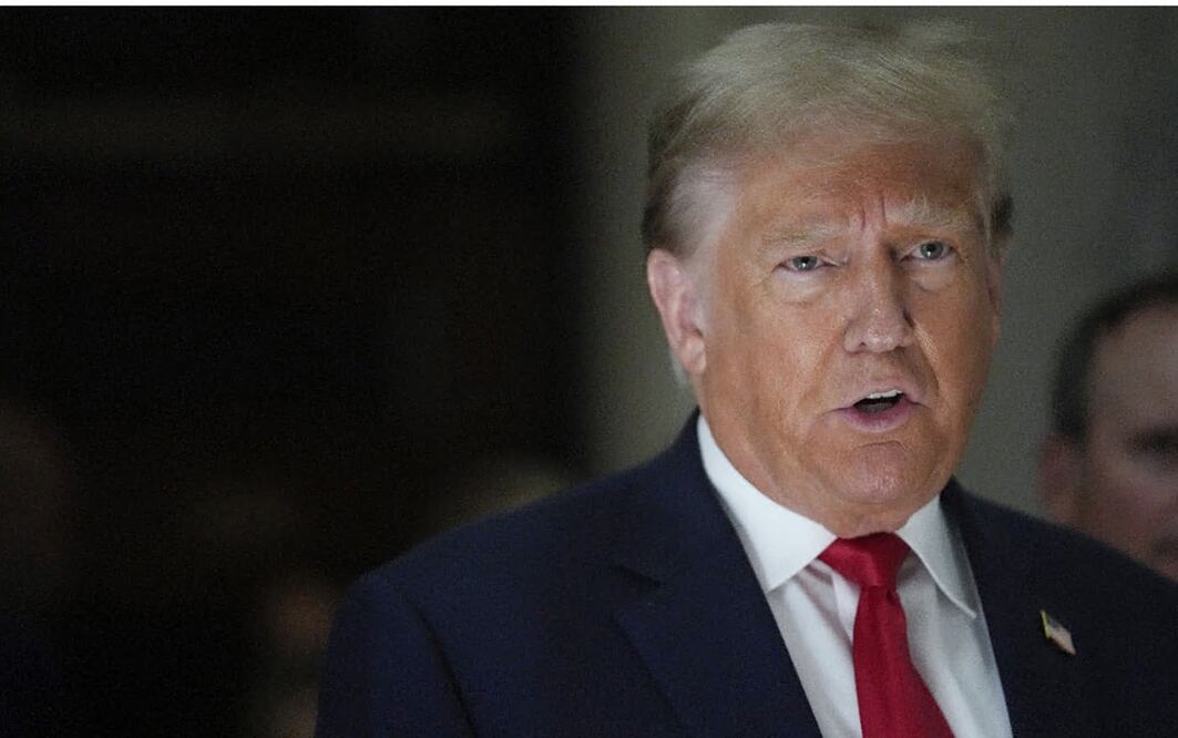 Tras arrasar en Iowa, Trump busca zafarse de sus rivales e ir a por Biden. Foto AP