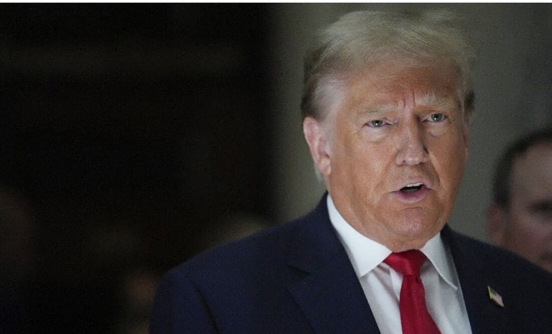 Trump multado con $5,000 y enfrenta amenaza de cárcel por violar orden de silencio. Foto AP