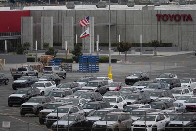 Precio de vehículos podrían aumentar hasta 15 mil dólares por aranceles de Trump