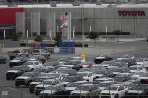 Precio de vehículos podrían aumentar hasta 15 mil dólares por aranceles de Trump