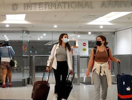 El paso a paso para obtener el certificado de vacunación para viajar a EU