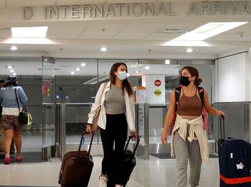 El paso a paso para obtener el certificado de vacunación para viajar a EU