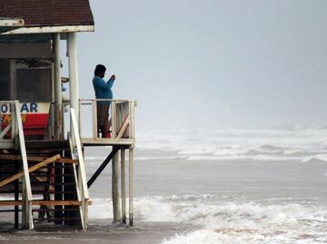 Por amenaza de Tormenta 'Alberto', México habilita más de 6 mil refugios