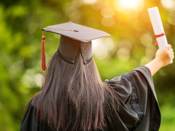 Joven latina sorprende al ser aceptada en 13 universidades de Estados Unidos, incluidas Harvard y Yale