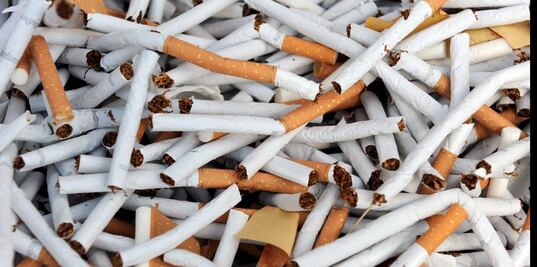 Demandan al Servicio Postal de EU por contrabando de cigarrillos