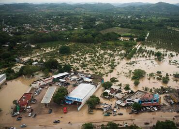 Inundaciones y deslaves arrasan Veracruz, Puebla e Hidalgo: el saldo mortal supera las 40 víctimas