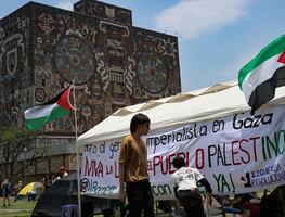 Instalan en explanada de la UNAM campamento a favor de Palestina