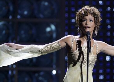 Whitney Houston: la voz ‘celestial’ que superó a los Beatles y Bee Gees