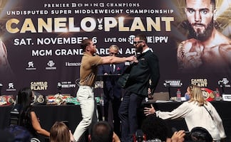 “No hables de mi mamá”; Canelo responde a Plant con golpes (video)